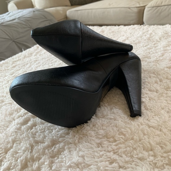 NWT Black Matte Pumps High Heels New - Picture 5 of 8
